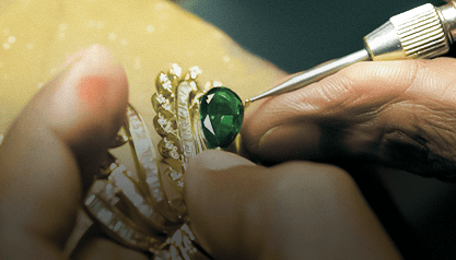 Becoming A Jeweller: Know What Is The Right Role For You In The Industry