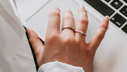 5 Best Jewellery Pieces To Wear At Office